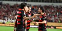 Jogadores do Flamengo comemoram gol contra o Espérance  Foto: Terence Lewis/Icon Sportswire/Getty Images