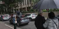 Paulistanos enfrentam frio e chuva na cidade de São Paulo. Foto: Tiago Queiroz/Estadão - 06/06/2025 / Estadão