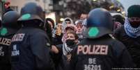 Carta do Conselho Europeu a Berlim cita relatos de abusos cometidos pela polícia contra manifestantes  Foto: DW / Deutsche Welle