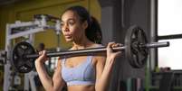 Entenda em quanto tempo de treino dá para ganhar massa muscular Foto: Freepik
