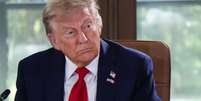 O presidente dos EUA, Donald Trump, participa de uma sessão de trabalho durante a Cúpula do G7, em Alberta, Canadá, em 16 de junho de 2025.  Foto: AFP - LUDOVIC MARIN / RFI
