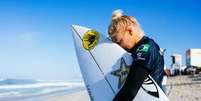 Tati Weston-Webb foi a primeira brasileira a ir para o mar nesta etapa do Mundial  Foto: Thiago Diz/WSL / Thiago Diz/WSL