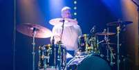 Baterista Lionel Duke, 58 anos, da banda The Christians Foto: Reprodução/Instagram/@thechristianslive