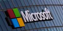 Logo da Microsoft em Issy-les-Moulineaux, perto de Paris, na França
21/03/2025
REUTERS/Gonzalo Fuentes  Foto: Reuters