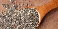 A chia é rica em nutrientes que favorecem o funcionamento do organismo e aumentam o bem-estar do corpo Foto: KateStock | Shutterstock / Portal EdiCase