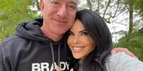 Jeff Bezos e Lauren Sanchez geram polêmica com casamento nada eco-friendly  Foto: Reprodução/Instagram