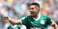 Paulinho comemora gol da classificação do Palmeiras no Mundial  Foto:  Cesar Greco/Palmeiras