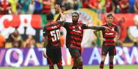 Plata e Gerson durante partida contra o Bayern  Foto: Gilvan de Souza/Flamengo