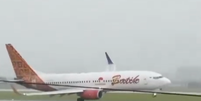 Avião faz pouso em aeroporto na Indonésia  Foto: Reprodução