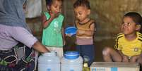Estudo da Lancet alerta que cortes em ajuda humanitária podem levar à morte de muitas outras crianças  Foto: Reuters / BBC News Brasil