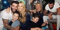 Gusttavo Lima e Andressa Suita comemoram 8 anos do filho mais velho  Foto: Reprodução/Instagram / Famosos e Celebridades