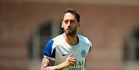 Çalhanoğlu, uma peça chave da Inter, não jogou Copa do Mundo de Clubes devido a lesão  Foto: Divulgação/Inter de Milão 