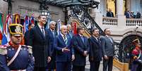 Presidente da República, Luiz Inácio Lula da Silva, durante foto oficial da 66ª Cúpula de Presidentes dos Estados Partes do Mercosul e dos Estados Associados, ao lado de Javier Milei  Foto: Ricardo Stuckert
