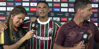 Bárbara Coelho chora em entrevistar o Thiago Silva  Foto: Reprodução/Cazé TV