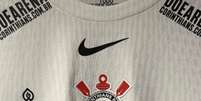 Camisa com escudo do Corinthians Foto: Camisa com escudo do Corinthians ( Divulgação/Corinthians) / Gávea News