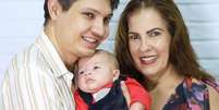 Beatriz e Éder são pais do Caio  Foto: Facebook/Éder Barbara / Reprodução