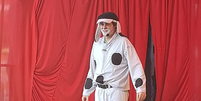 Felipe Dylon interpreta cachorro no musical 'Os Saltimbancos'  Foto: Reprodução/Instagram/@marialuciapriolli