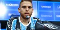 Foto: Cuellar durante coletiva do Grêmio ( LUCAS UEBEL/GREMIO) / Gávea News
