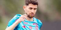 Jorginho durante treino pelo Flamengo Foto: Jorginho durante treino pelo Flamengo ( Divulgação/ Flamengo) / Gávea News