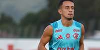 Matheus Gonçalves estava com pouco espaço no Flamengo - Foto: Gilvan de Souza / Flamengo / Jogada10