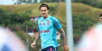 Filipe Luís detona Pedro após deixar atacante fora do banco do Flamengo: 'Lamentável, beirou o ridículo'  Foto: Gilvan de Souza/Flamengo