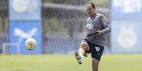 Rogério Ceni Treinado no CT (Fotos: Rafael Rodrigues / EC Bahia) Foto: Rogério Ceni Treinado no CT (Fotos: Rafael Rodrigues / EC Bahia) / Gávea News