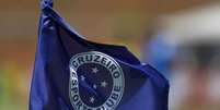Bandeirinha de escanteio do Cruzeiro Foto: Bandeirinha de escanteio do Cruzeiro ( Divulgação/Cruzeiro) / Gávea News