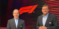 Reginaldo Leme e Sérgio Maurício, da Band, terão apenas mais esta temporada para transmitir a F1, que retornará à Globo Foto: Divulgação/Band