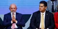Lula e o presidente do Senado, Davi Alcolumbre, durante evento em Bras&iacute;lia  Foto: Wilton Junior/Estad&atilde;o / Estad&atilde;o