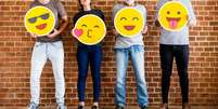 Os emojis tornaram-se um dos recursos de comunicação mais universais da era digital  Foto: Rawpixel.com | Shutterstock / Portal EdiCase