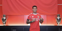 meio-campista passar&aacute; a ter uma multa rescis&oacute;ria de 100 milh&otilde;es de euros (cerca de R$ 650,1 milh&otilde;es)  Foto: Divulga&ccedil;&atilde;o/ Benfica