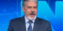 Adeus à bancada! Após quase 30 anos, William Bonner se despede do 'Jornal Nacional' e Globo já prepara substituto, diz jornalista. Foto: Reprodução, TV Globo / Purepeople