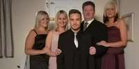  Foto: Fam&iacute;lia de Liam Payne em clipe do One Direction ( Reprodu&ccedil;&atilde;o) / G&aacute;vea News