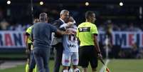 Hern&aacute;n Crespo feliz com a s&eacute;rie de bons resultados que colocam o S&atilde;o Paulo na parte de cima da tabela. Neste domingo, triunfo sobre o Fluminense &ndash;  Foto: Reprodu&ccedil;&atilde;o Youtube / Jogada10