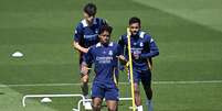 Endrick e Rodrygo em treinamento do Real Madrid  Foto: Burak Akbulut/Anadolu/Getty Images