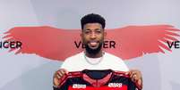 Emerson Royal apresentado no Flamengo  Foto: Divulgação/Flamengo