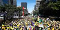 Apoiadores de Jair Bolsonaro estiveram na Avenida Paulista, neste domingo, em ato à favor do ex-presidente  Foto: Felipe Rau/Estadão / Estadão
