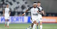 Memphis Depay (Corinthians) durante jogo contra o Botafogo, no dia 26.07.2025   Foto: Associated Press / Alamy