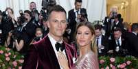 Alfinetada em Gisele Bündchen? Tom Brady diz que jogar de futebol americano 'não o tornou um ótimo pai' em newsletter e fãs apontam indireta.  Foto: Getty Images, Karwai Tang / Purepeople