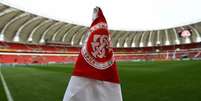 Bandeirinha de escanteio do Internacional  Foto: Bandeirinha de escanteio do Internacional ( Ricardo Duarte/Internacional) / G&aacute;vea News