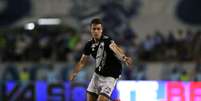 Lucas Piton (Vasco) durante jogo contra o CSA, no dia 30.07.2025 Foto: Sipa US / Alamy