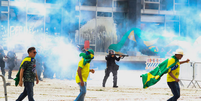Bolsonaristas radicais invadiram a sede dos Três Poderes em Brasília, em 8 de janeiro de 2023  Foto: Wilton Junior/Estadão Conteúdo