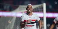 Luciano (São Paulo) celebrando seu gol contra o Corinthians, no dia 19.07.2025 Foto: Zuma Press / Alamy