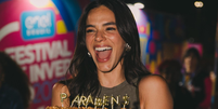 Bruna Marquezine presenteia convidados de sua festa de 30 anos com kit de mimos para ser consumido só após a celebração luxuosa. Saiba o que é!.  Foto: Divulgação, MNiemeyer Comunicação / Purepeople