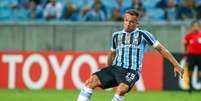  Foto: Lucas Uebel/Getty Images - Legenda: Arthur está de volta ao Grêmio após sete anos / Jogada10