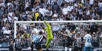 Balbuena marcou o gol da virada -  FOTO: LUCAS UEBEL/GREMIO FBPA Foto: Pedro Souza / Atlético-MG - Legenda: Grêmio mostra força, éeficaz no ataque e vence o Galo em plena Arena MRV / Jogada10