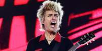 O vocalista e guitarrista do Green Day, Billie Joe Armstrong  Foto: Kevin Mazur / Getty Images / Rolling Stone Brasil