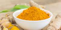 Cúrcuma tem ação anti-inflamatória e antioxidante  Foto: Freepik