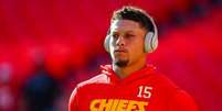 Patrick Mahomes, quarterback do Kansas City Chiefs, na pré-temporada da NFL  Foto: David Eulitt/Getty Images