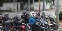 Justiça determina que decreto da Prefeitura de São Paulo, que veta o serviço de transporte de passageiro por motos, é inconstitucional.  Foto: Tiago Queiroz/Estadão / Estadão